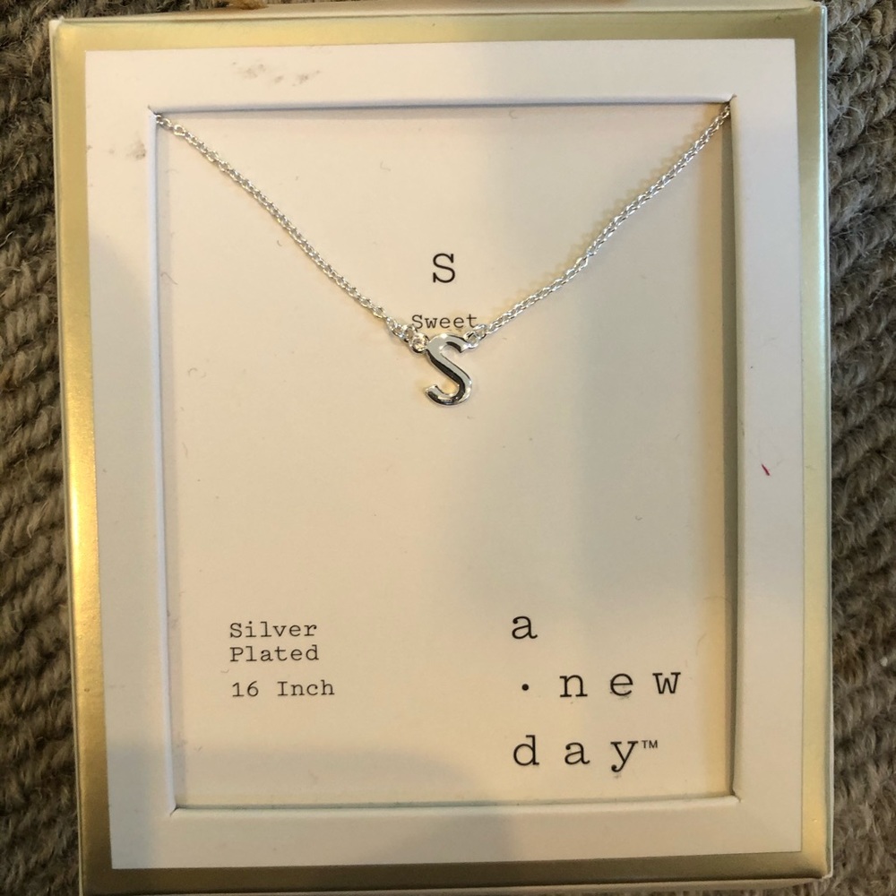 NWT Silver Plated Initial S necklace